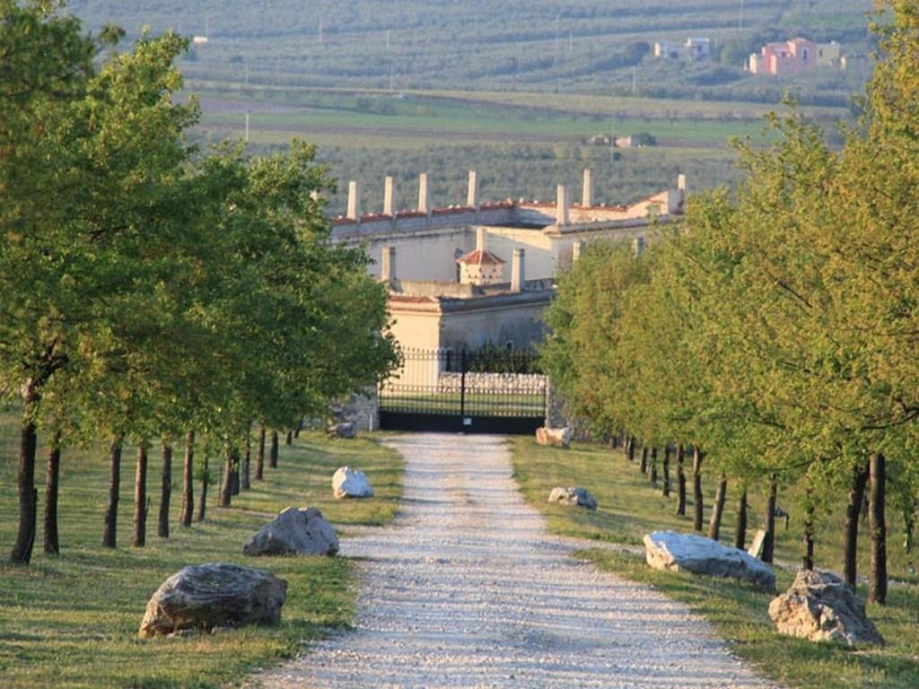 Lama Di Luna Biomasseria Montegrosso Exterior foto